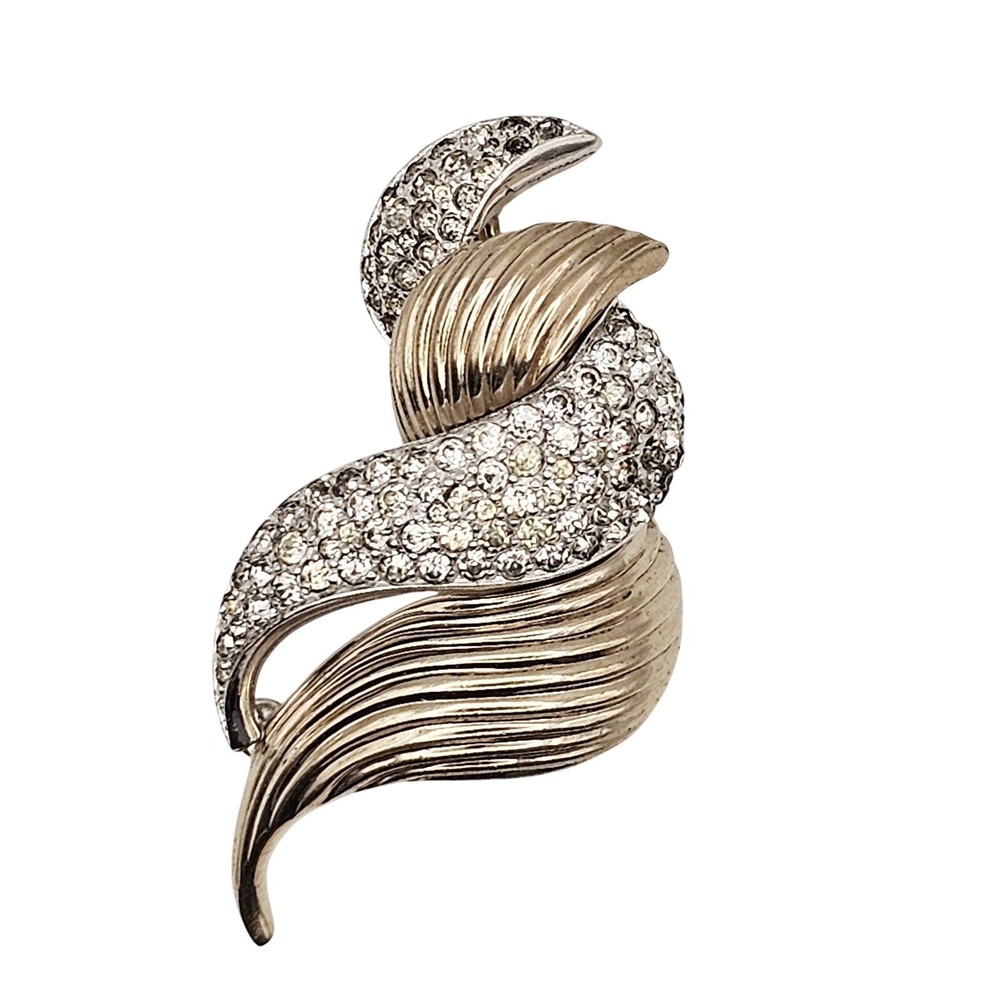 Vtg  JOMAZ Two Tone Double Swirls With Pave Stones Brooch
